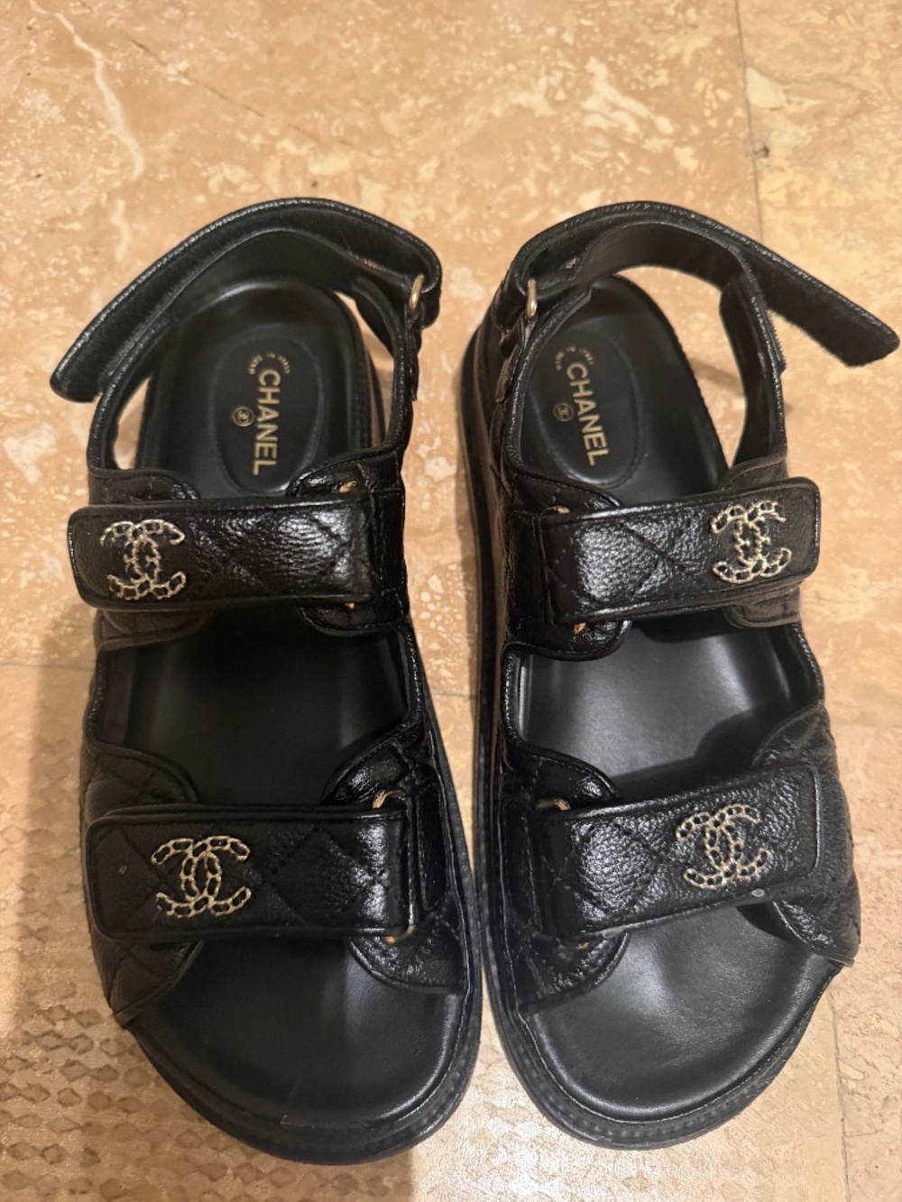 Chanel sandals - Picture 1 of 3